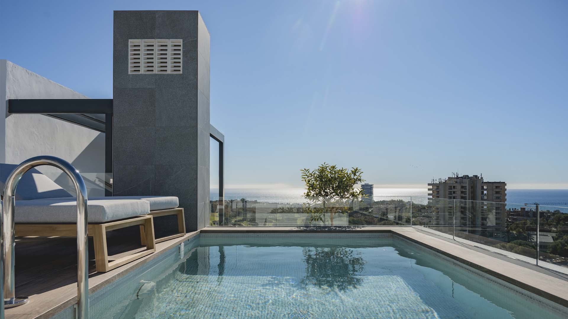 Piscina-atico